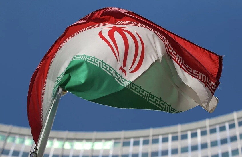 إيران: لن نتخذ قرارا بشأن المفاوضات مع الولايات المتحدة إلا بعد رفع الحصار البحري