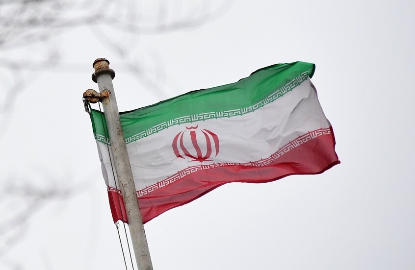 تسنيم: قوات إيرانية تقصف سفنا حربية أمريكية بعد احتجاز "توسكا"!