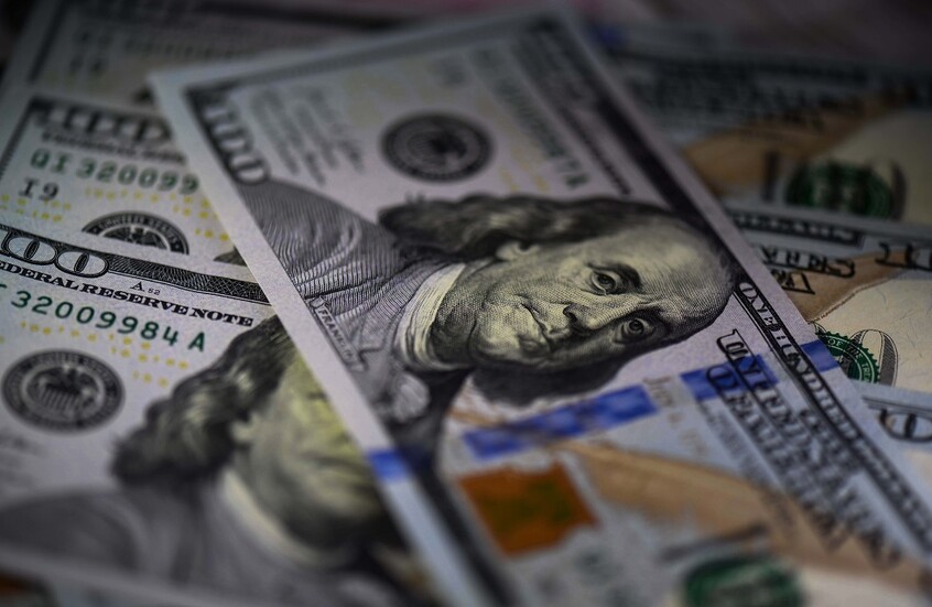 "وول ستريت جورنال": واشنطن أوقفت شحنة أموال للعراق بقيمة 500 مليون دولار