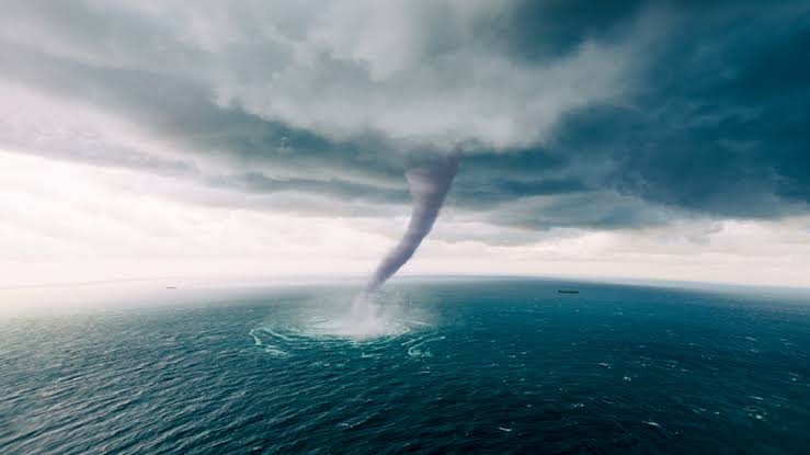 الأعاصير تزداد قوة مع سخونة البحار