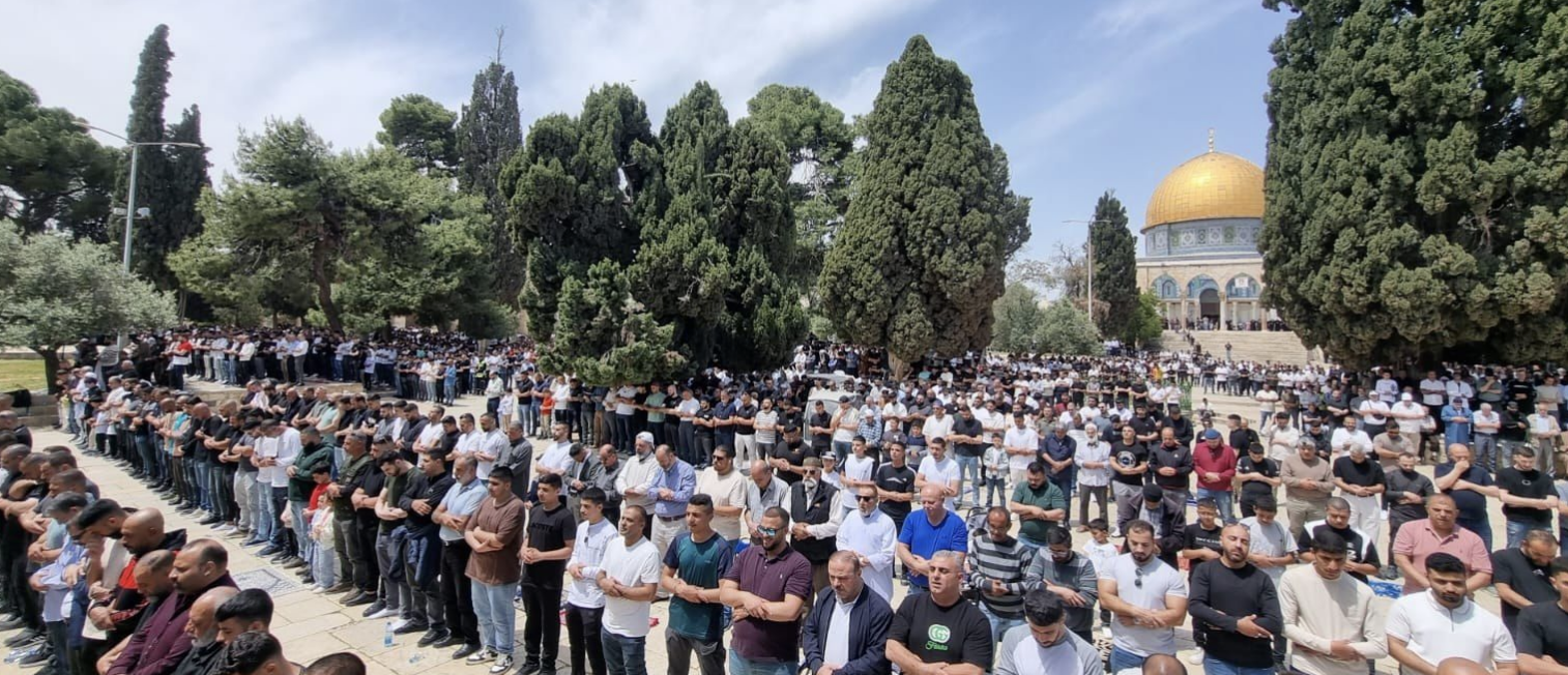 70 ألف مصل يؤدون الجمعة في المسجد الأقصى