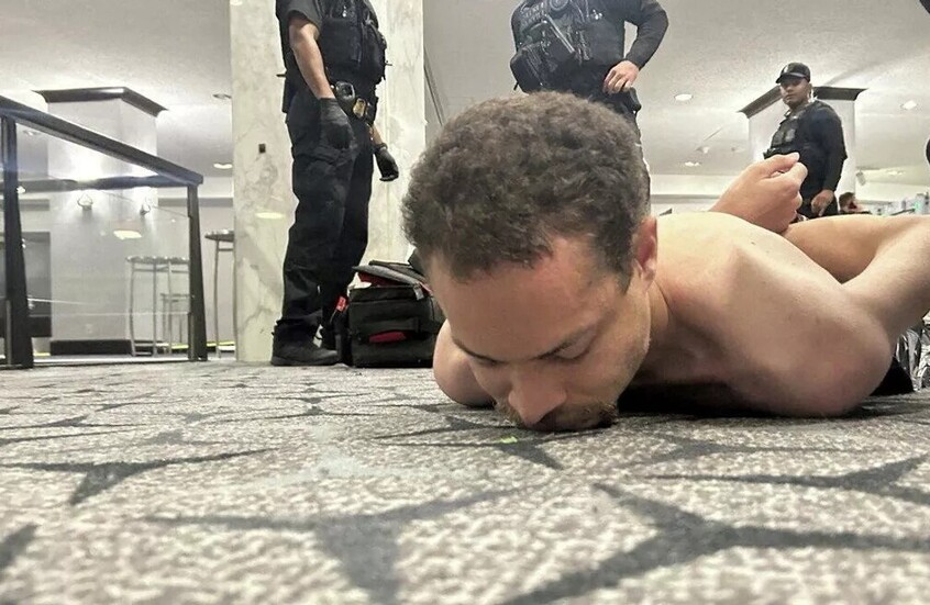 "نيويورك بوست": مطلق النار انتقد ترامب لوقفه مساعدة أوكرانيا