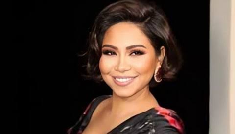 شيرين تعود وسط جدل لقب صوت مصر