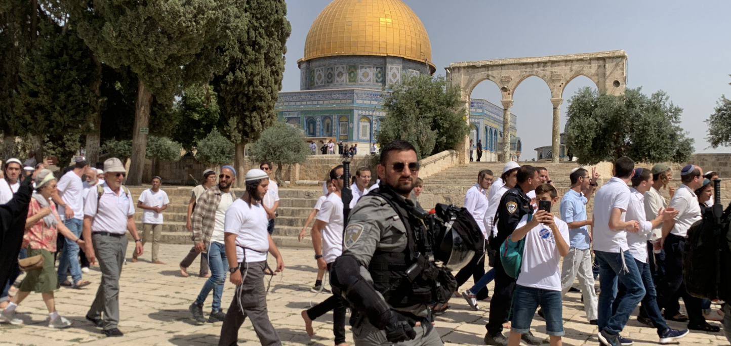مستعمرون بقيادة المتطرف "غليك" يقتحمون الأقصى