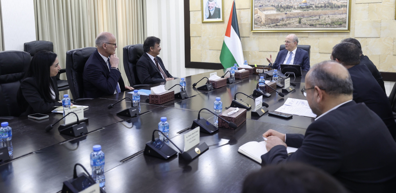 مصطفى يبحث مع مؤسسة التمويل الدولية توسيع دعم القطاع الخاص ومشاريع الطاقة المتجددة