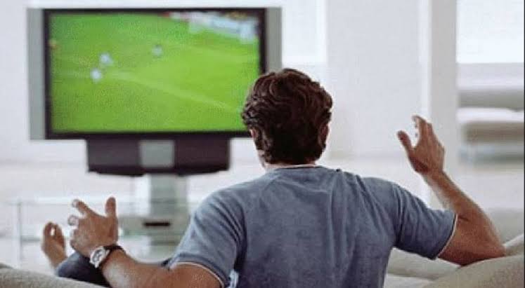 متابعة كأس العالم تعزز الرفاهية النفسية