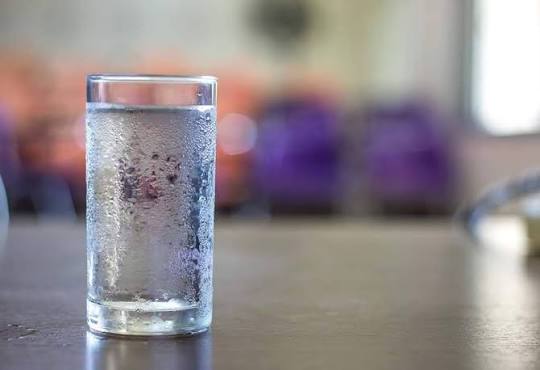 الماء البارد الأكثر ترطيباً بعد التمارين