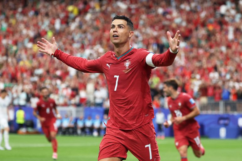 إعصار برتغالي خماسي يدمر أوزبكستان.. وصمود النجوم السوداء يُعطّل ماكينات إنجلترا