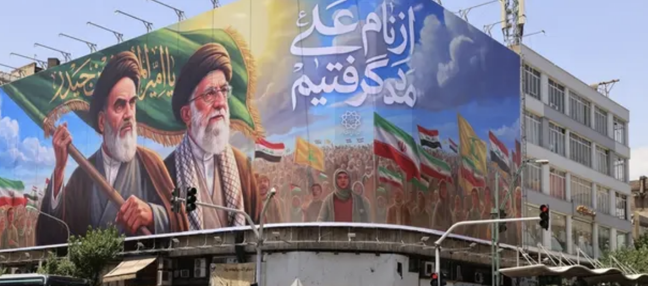 الحرس الثوري يحذر ثانية: أي خطأ سيواجه برد أكثر سحقاً