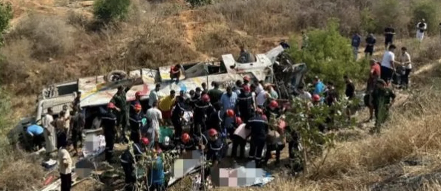 مأساة تهز الجزائر.. عشرات الضحايا في حادث مروع