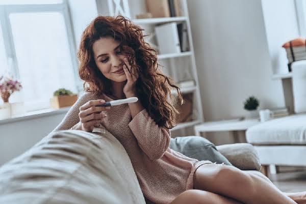 دراسة تربط بكتيريا الرحم بفرص الحمل بعد سن 35