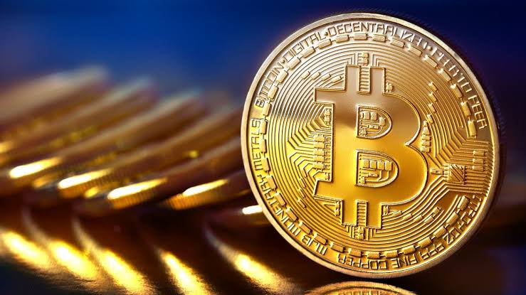 بعد 13 عامًا.. أين انتهت رحلة البحث عن ثروة البيتكوين المدفونة؟