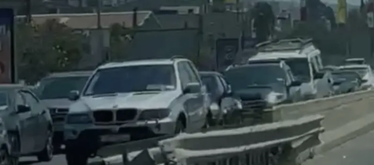نزوح المئات من جنوب لبنان.. وحزب الله يلوح بالرد على إسرائيل