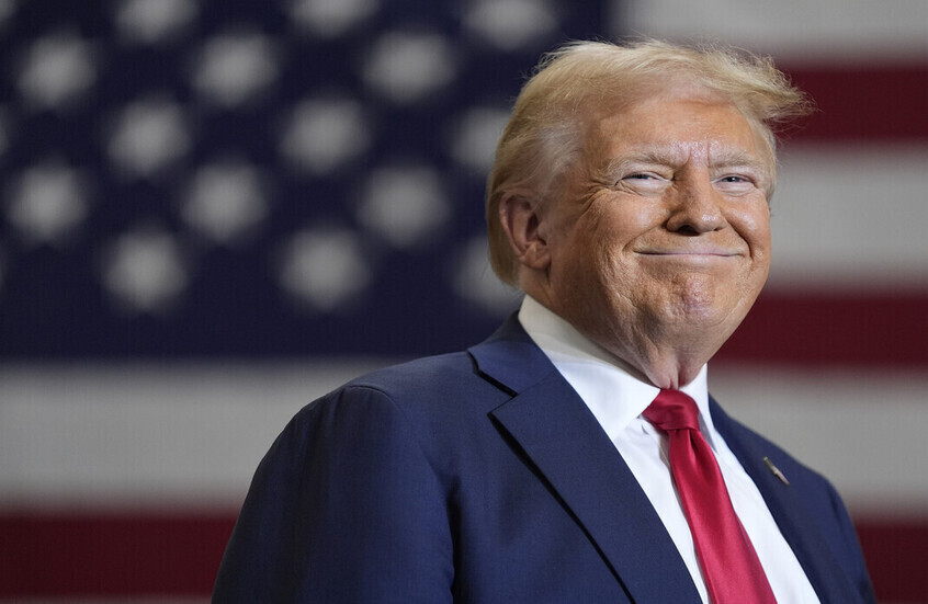 "فايننشال تايمز": تدهور الوضع المالي لـ53% من الناخبين الأمريكيين في عهد ترامب