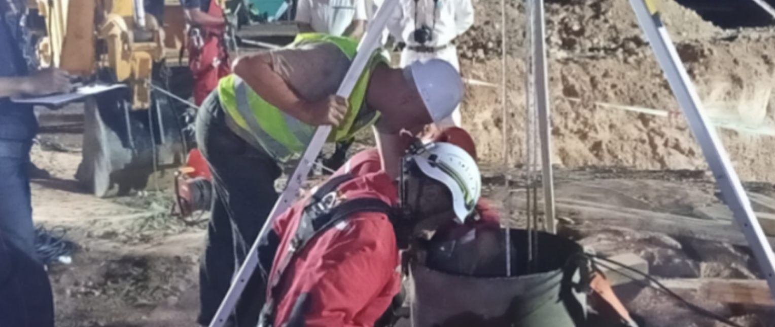 الجزائر.. سباق مع الزمن لإنقاذ الطفل أيوب العالق في البئر
