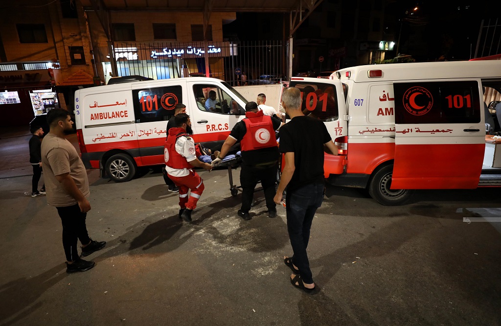 إصابة خطيرة بالرصاص الحي خلال اقتحام الاحتلال "أم الشرايط" بمدينة البيرة