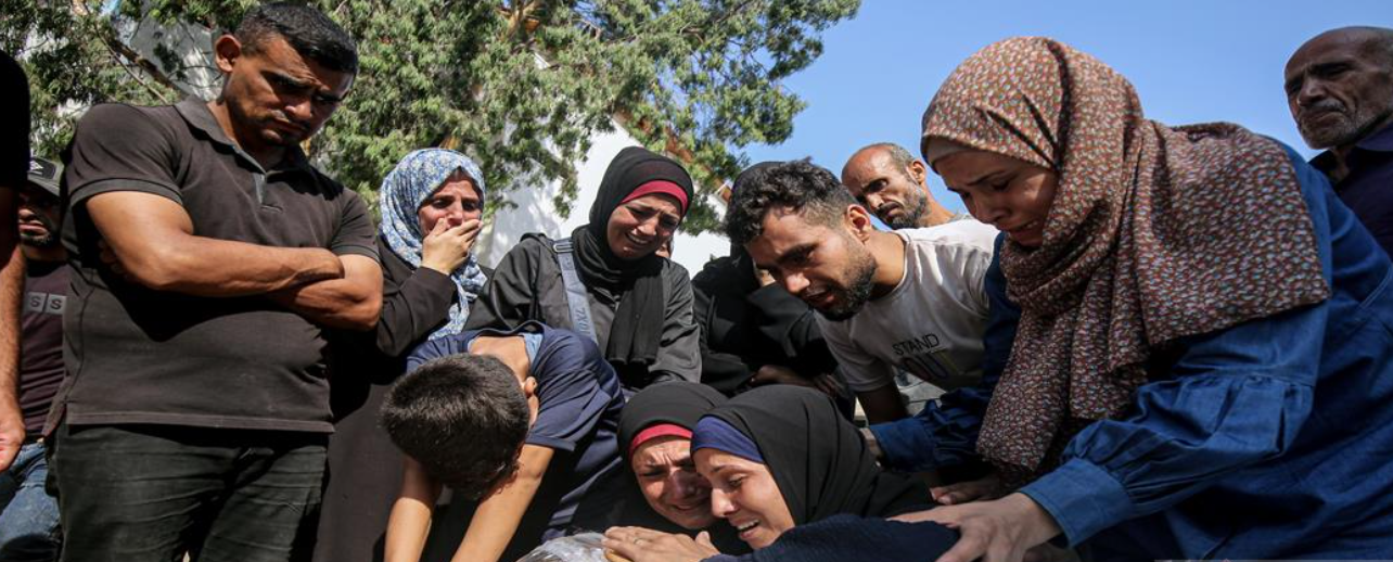 5 شهداء بينهم 4 نساء جراء قصف الاحتلال شقة سكنية غرب مدينة غزة