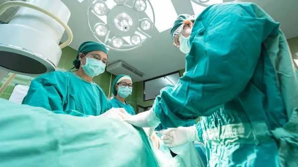 دراسة: العلاج الإشعاعي يضاهي الجراحة في علاج سرطان البروستاتا الموضعي