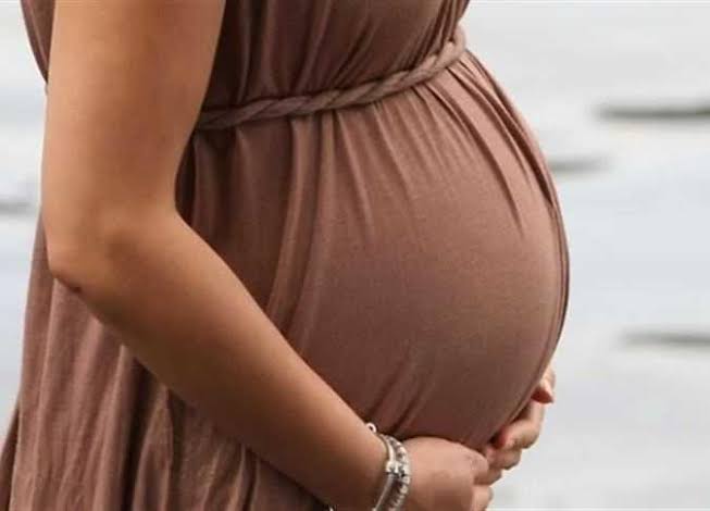 الصحة العالمية تحذر: موجات الحر ترفع خطر الولادة المبكرة