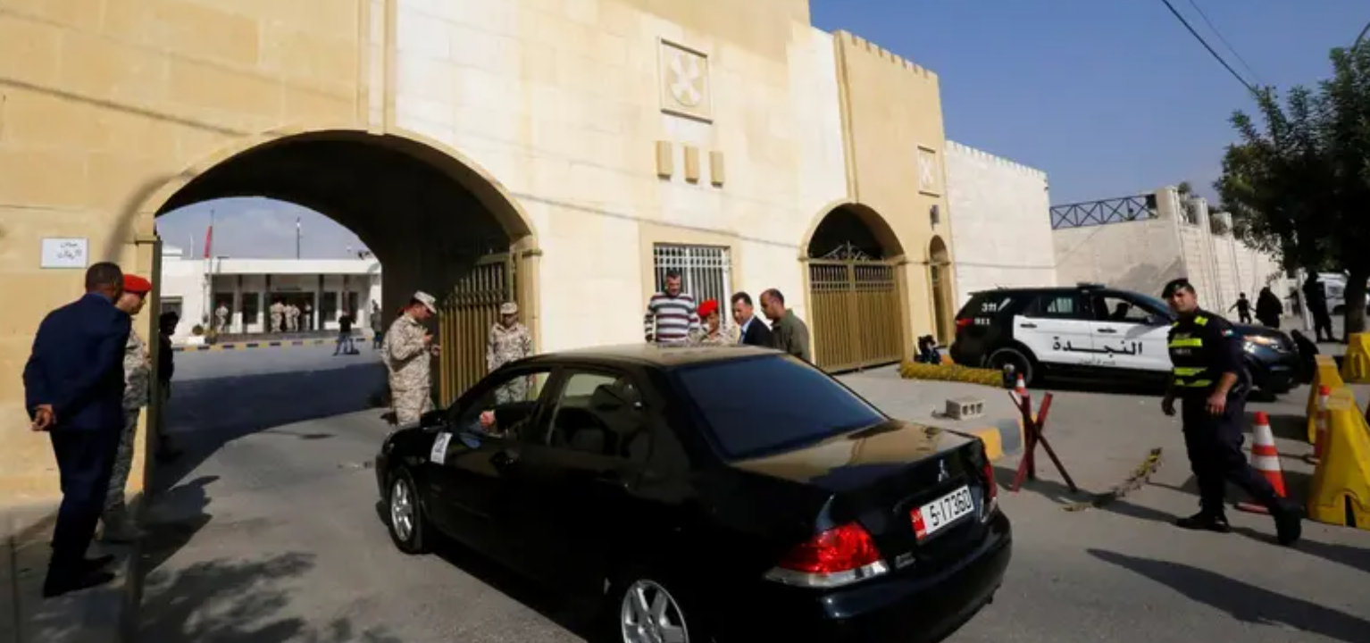 قتلى بإطلاق نار داخل كنيسة في الكرك